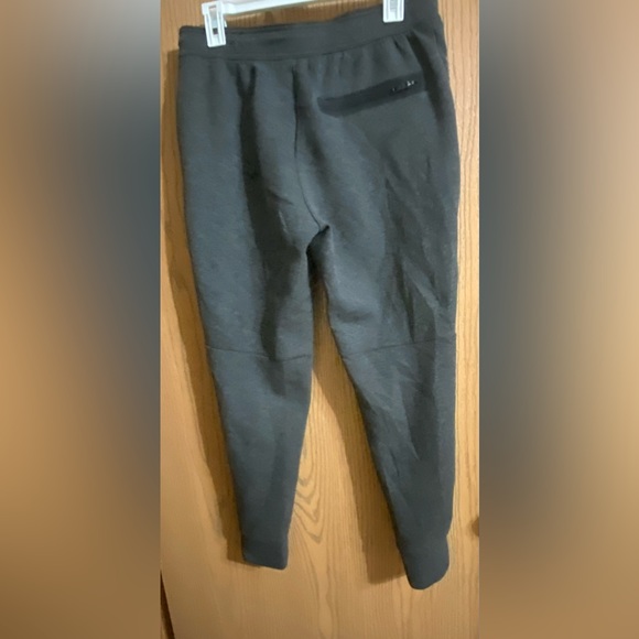 American Eagle Men’s Joggers Size: Medium Color: Dark Gray - Picture 4 of 4